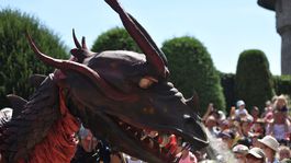 Červený Kameň: Drak na zámku, nevesta na hrade