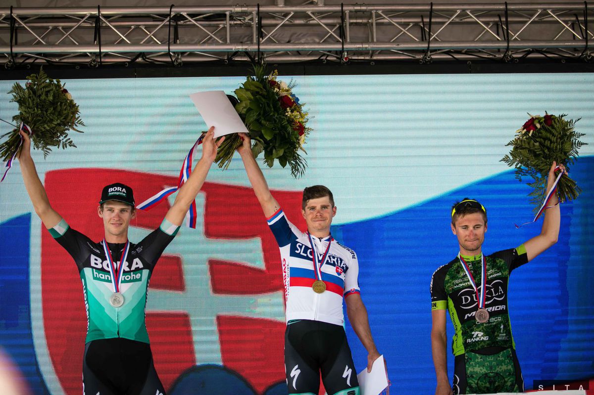 Zľava Erik Baška, Juraj Sagan a Patrik Tybor na...