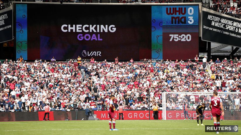 Systém VAR je prvýkrát v akcii v anglickej...