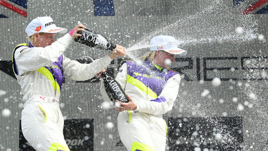 Emma Kimilainenová, Alice Powellová