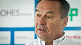 Za Saganom je priepasť. Na najlepších naši nemajú