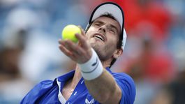 Ťažké nohy nesú veľké srdce. Murray prekonal svoje telo