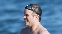 Strážca galaxie? Možno! Ale líniu si veru Chris Pratt neustrážil