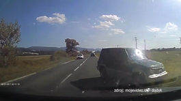 Vodiči na hornej Nitre nezmyselne predbiehajú, jeden skončil v poli