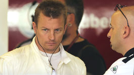 Räikkönen otvorene vo svojej knihe: Byť šestnásť dní v liehu je normálne