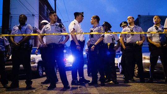 Pri streľbe na party v Chicagu bolo zranených 13 ľudí, štyria vážne