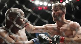 Na ľavej strane bola tma. Cormier ukončil kariéru ako jednooký