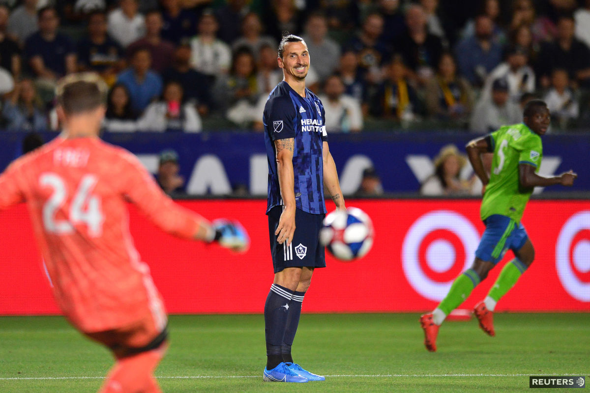 Zlatan Ibrahimovič počas zápasu so Seattlom.