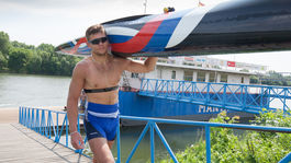 Štvorkajak suverénne vyhral rozjazdu. Postúpili priamo do boja o medaily