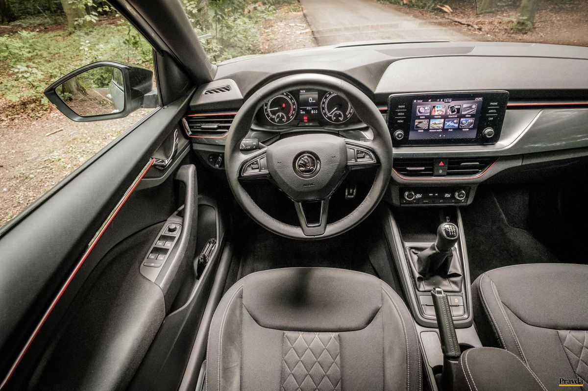 Interiér nenadchne ani neurazí. Digitálny...