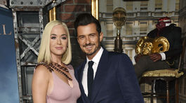 Herec Orlando Bloom vzal na premiéru svoju priateľku - speváčku Katy Perryovú.