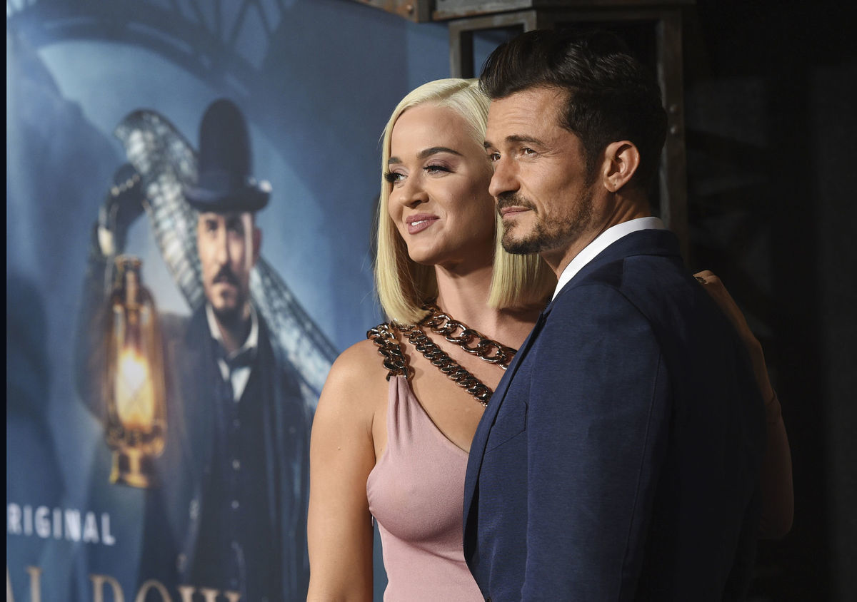 Herec Orlando Bloom a jeho partnerka Katy Perry.