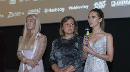 Vo filme Kto je ďalší? si zahrala raperka Aless (vľavo) aj ruská modelka a milovníčka adrenalínu Angela Nikolau. 