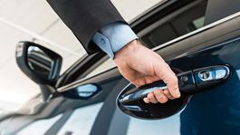 Otrasy v automobilkách