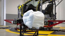 Honda - nový čelný airbag