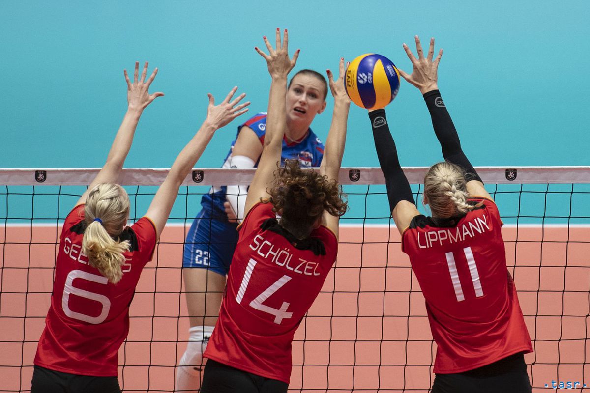 Mária Kostelanská.
