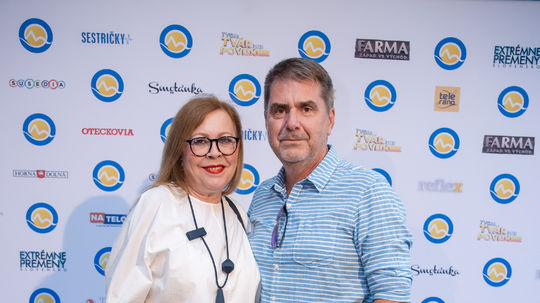 Hereckí kolegovia Marta Sládečková a Peter...