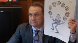 Recenzia: Vláda potrebuje 'sprostý' národ! Jojkárski Ministri znova správne zaťali