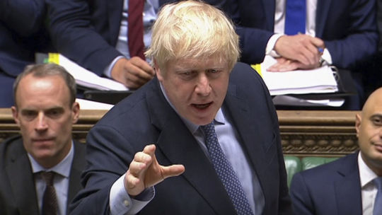 Boris Johnson vymenoval novú ministerku práce, je ňou Thérese Coffeyová