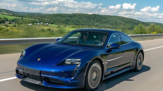 Porsche Taycan - 2019