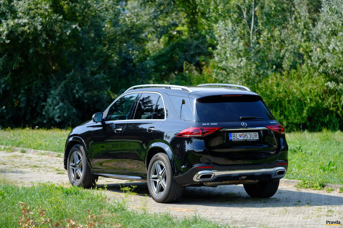 Vzhľadom na výkon a cenu je Mercedes GLE skôr...