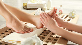 Deväť rád po ošetrení zarastajúceho nechta. Prečo nenanášať masti?