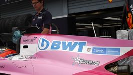 Strach o druhého pilota z tragickej zrážky. Mladíka uviedli do umelého spánku