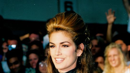 Cindy Crawford počas udeľovania cien MTV VIDEO...