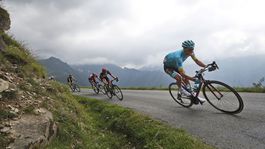 Roglič unikol Valverdemu a navýšil náskok. Fuglsang zvíťazil v 16. etape 