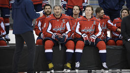 Ovečkin by mohol dostihnúť Gretzkého. Stačí ho len kŕmiť prihrávkami