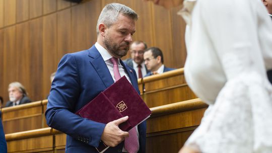 Opozícia bude po tretíkrát odvolávať premiéra Pellegriniho