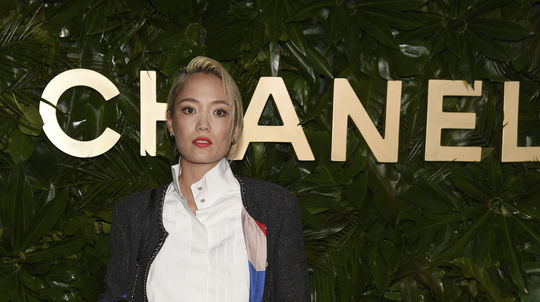 Herečka Pom Klementieff.