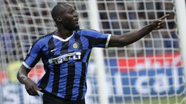 Lukakua zastaví jedine 10 banánov, vyhlásil expert. Televízia ho okamžite vyhodila