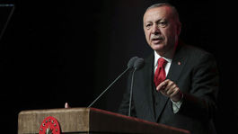 Erdogan: Do bezpečnej zóny v Sýrii by sa mohli vrátiť až tri milióny utečencov