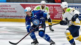 Zbieram puky, upratujem autobus. Zrážke s legendou sa radšej vyhnem