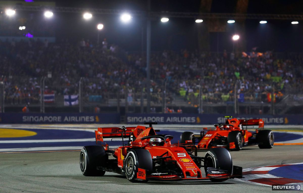 Sebastian Vettel na Ferrari zvíťazil pred...