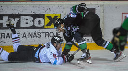 Slovan odklial domáci ľad a je na čele, majster padol. Debakel Košíc v Budapešti 