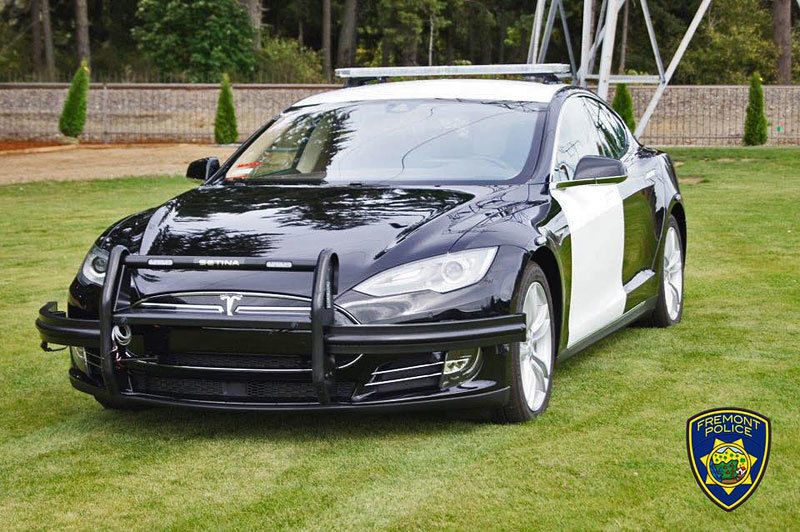 Policajná Tesla S prešla vo Fremonte podobným...