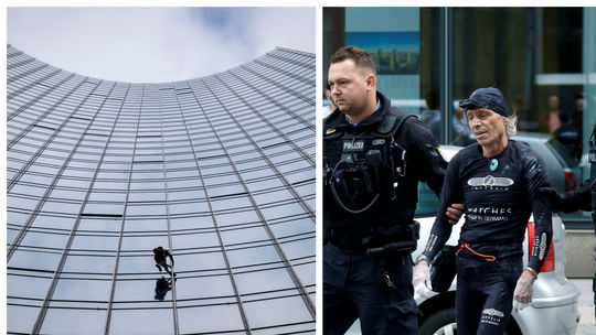 Francúzsky pavúčí muž vyliezol na budovu vo Frankfurte