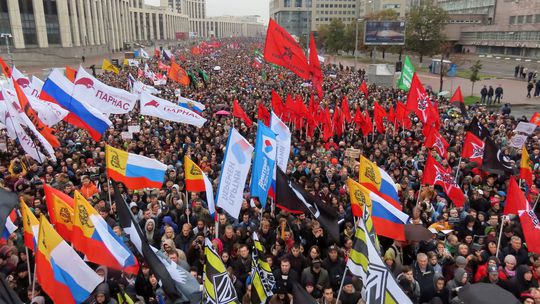 Na proteste v centre Moskvy sa zhromaždilo približne dvadsaťtisíc ľudí