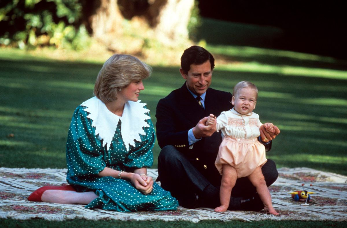 Princ Charles, princezná Diana a ich 9-mesačný...