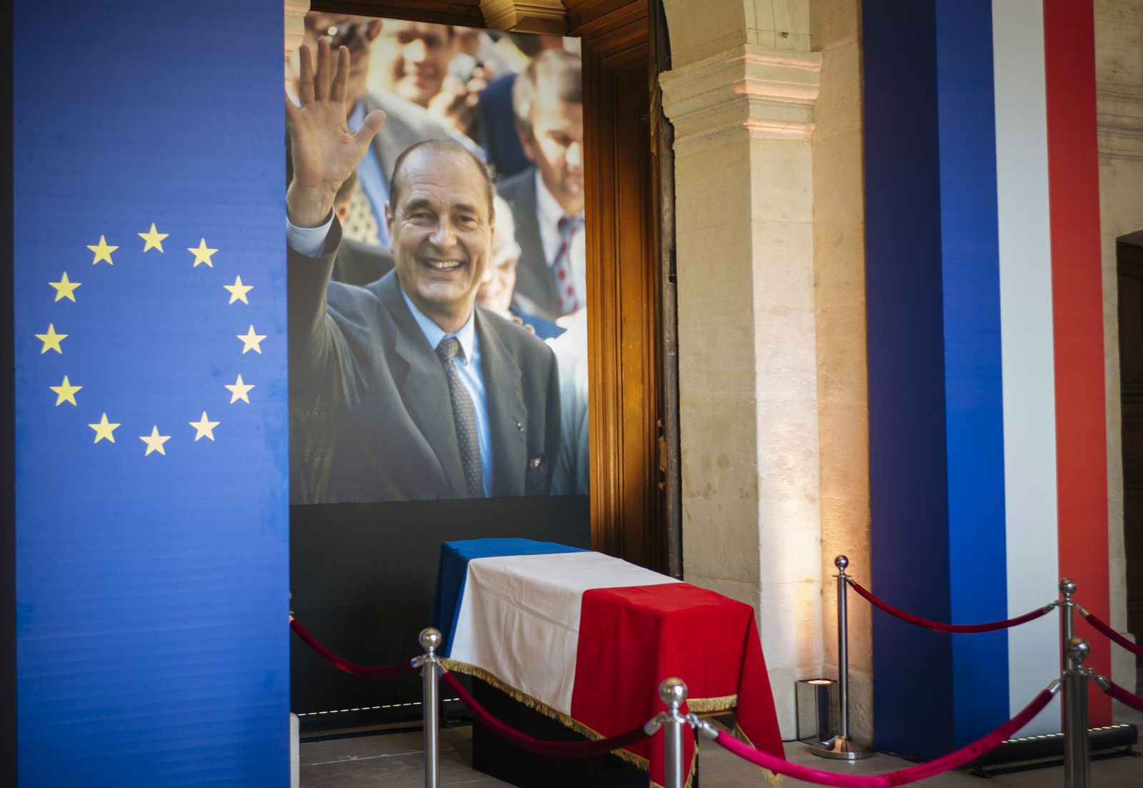 Francúzska verejnosť sa lúčila s bývalým...