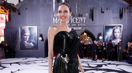 Herečka Angelina Jolie sa vrátila ako Vládkyňa zla. 