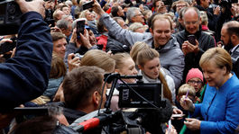 Merkelová: Kabát sa dá ľahko vymeniť, myslenie nie