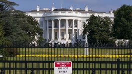 Biely dom dostal výzvu na zverejnenie dokumentov o Trumpovom telefonáte so Zelenským