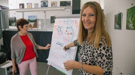 Košickí seniori putujú do školských lavíc. Učia sa anglicky