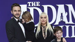 Speváčka Christina Aguilera, jej manžel Matthew Rutler a ich ratolesti Summer Rain Rutler a Max Bratman.