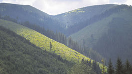 Na hrebeňoch Tatier platí výstraha 3. stupňa pred mimoriadne silným vetrom