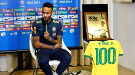 Veľký míľnik bez víťazstva. Neymar je najmladším brazílskym stovkárom