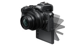 Nikon predstavil lacnejšiu bezzrkadlovku s drobnými kompromismi